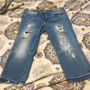 American Eagle Crop Distressed